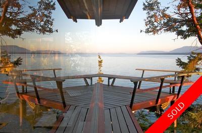 De Courcy Island Oceanfront Home & Studio for sale: 2 + Loft 1,610 sq.ft. (Listed 2020-03-20)
